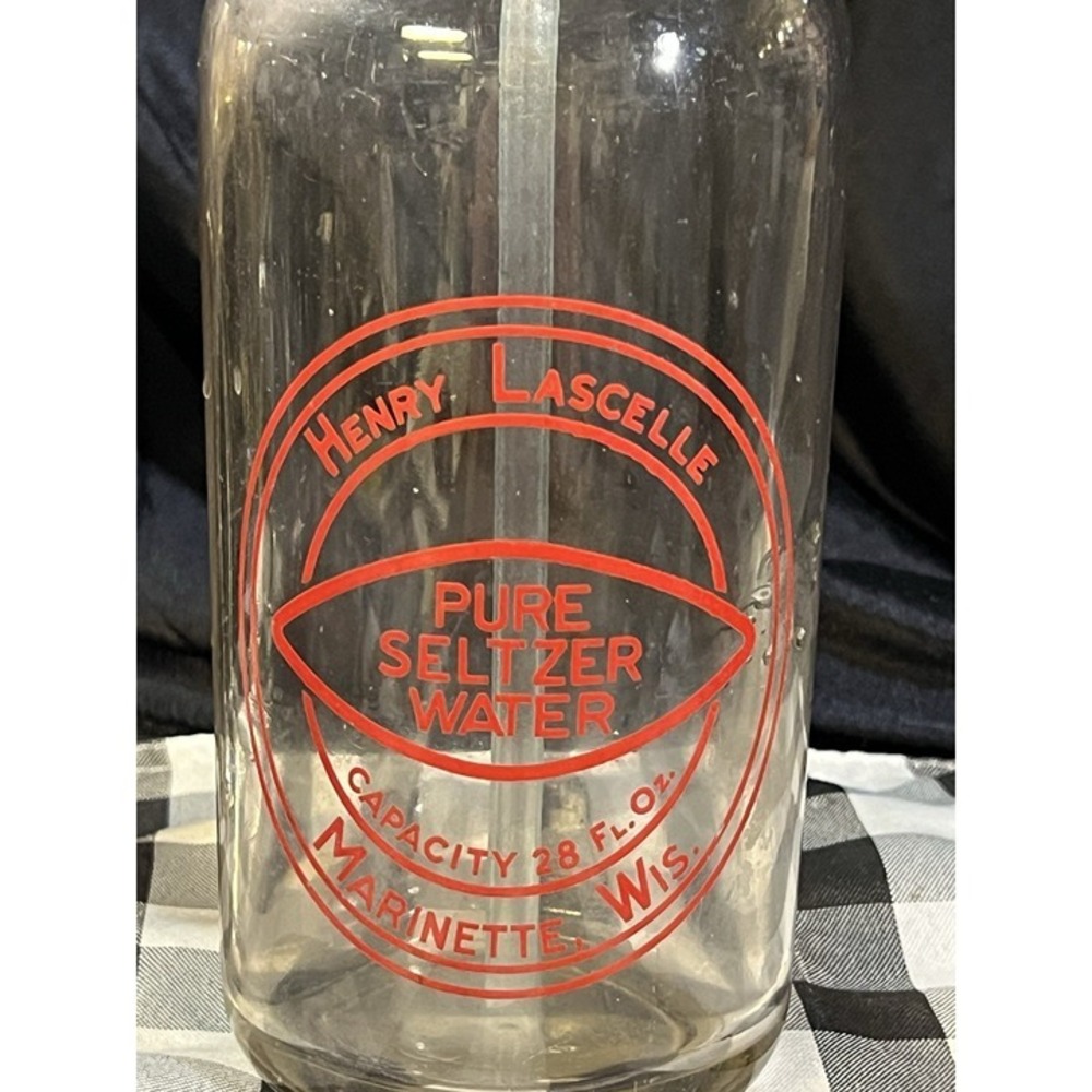 VTG Seltzer Bottle Henry Lascelle Marinette Wi glass red print 28FL OZ (2274)